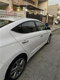 هیوندای ئەلەنترا